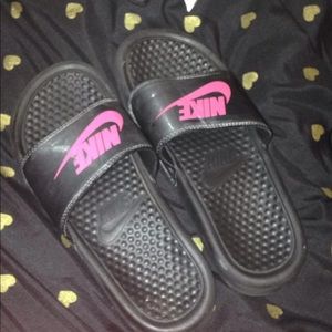 Nike flops Size (5)